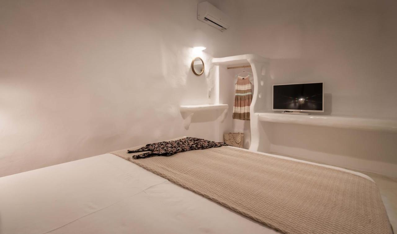 Petra Residence Mini Pool Spa Adámas Eksteriør bilde