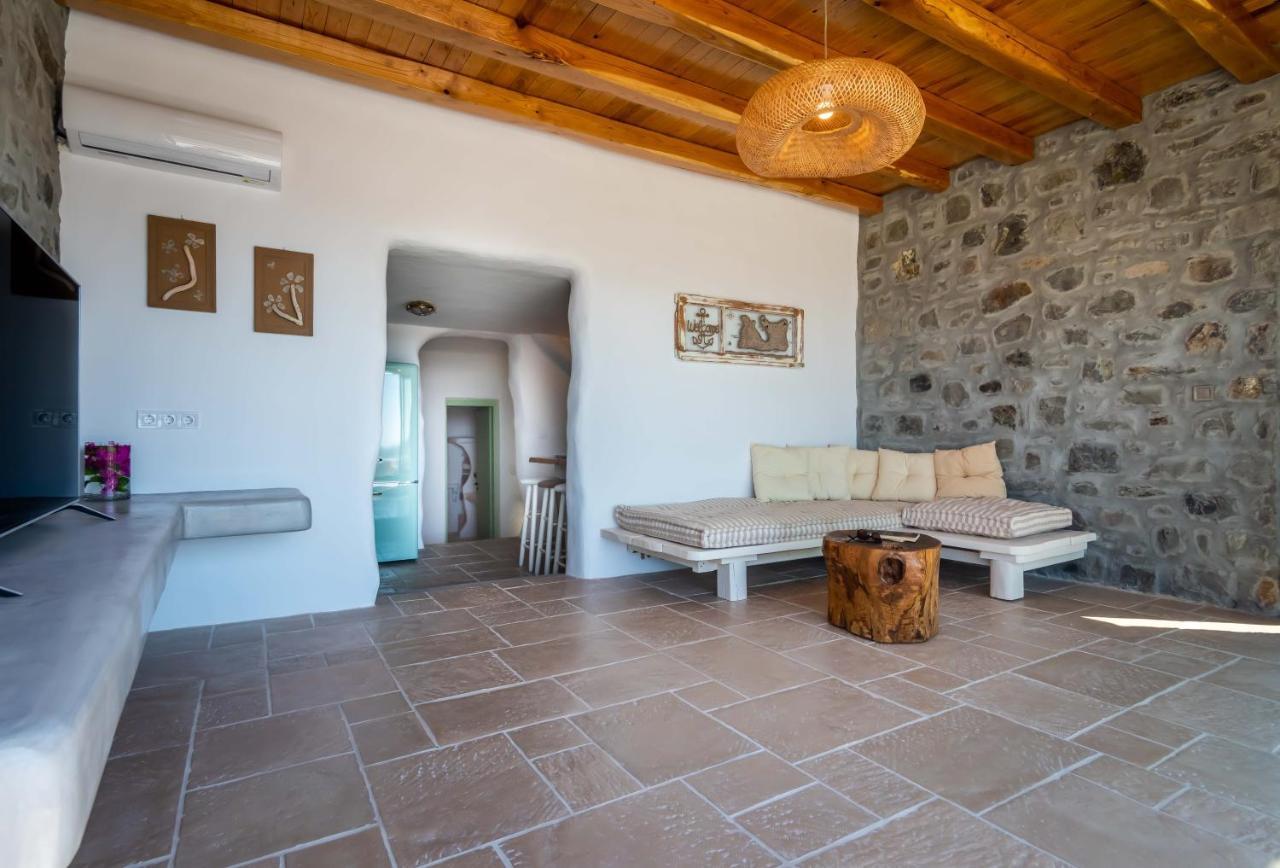 Petra Residence Mini Pool Spa Adámas Eksteriør bilde